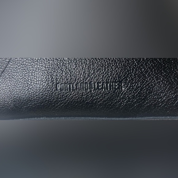 Portland Leather - Naomi - Shoulder Bag - Small - NWT - Picture 4 of 10